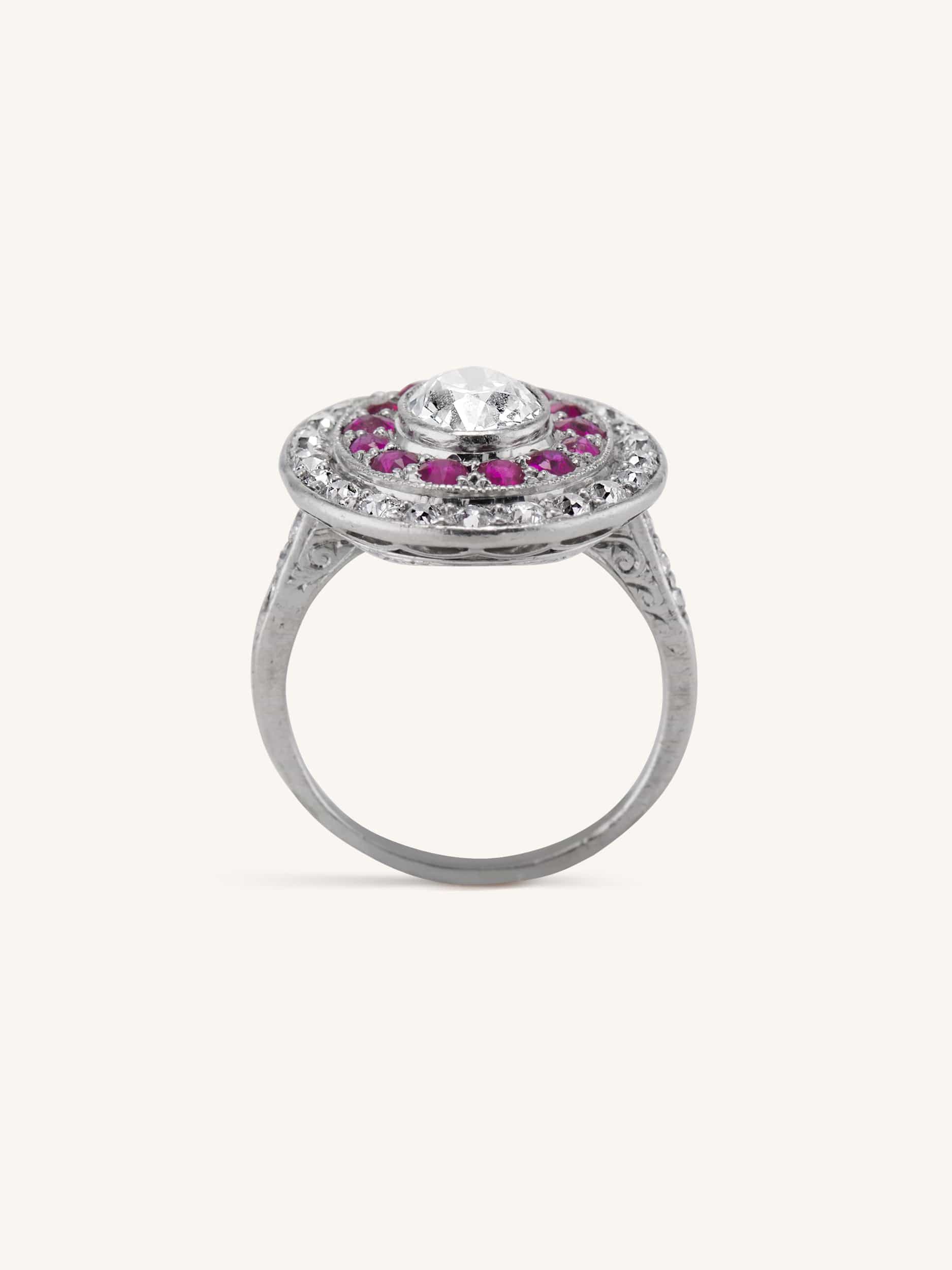 Early Art Deco 1.00 Carat Oval Cut Diamond & Ruby Cluster - Image 5