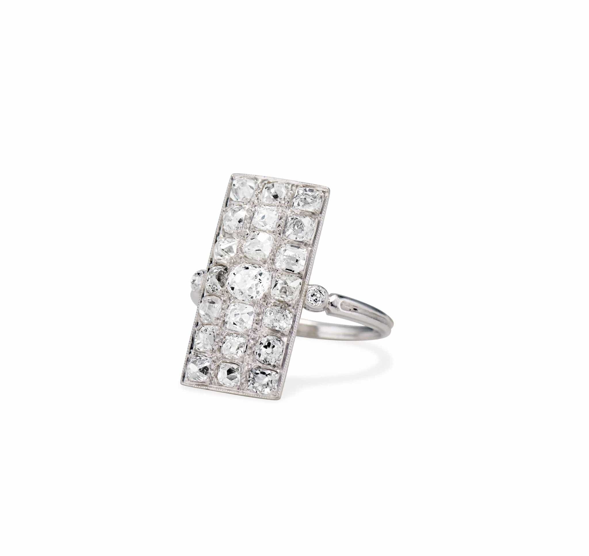 Early Art Deco Diamond and Platinum Dinner Ring - Image 3