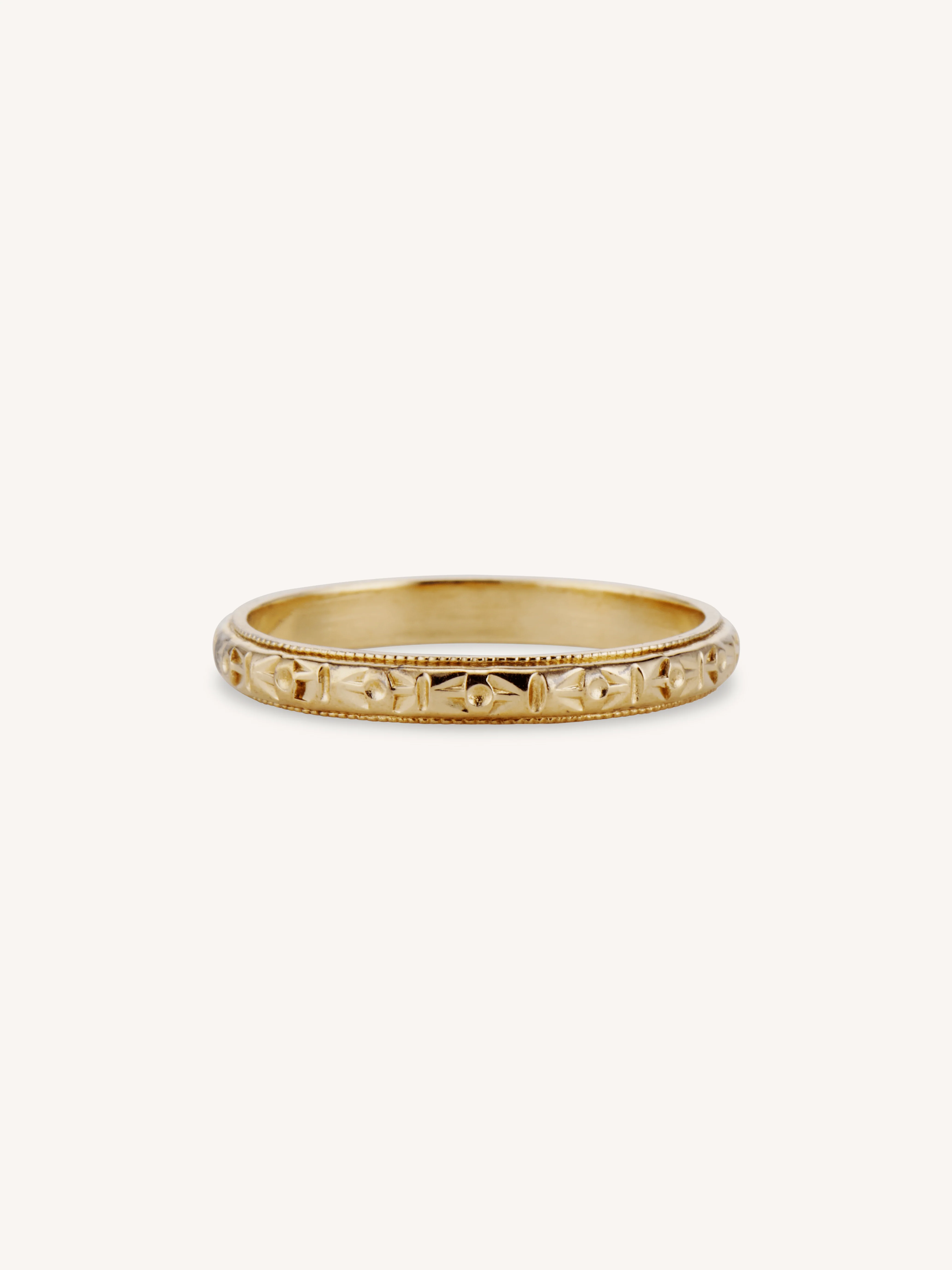 Edwardian Engraved Gold Wedding Band