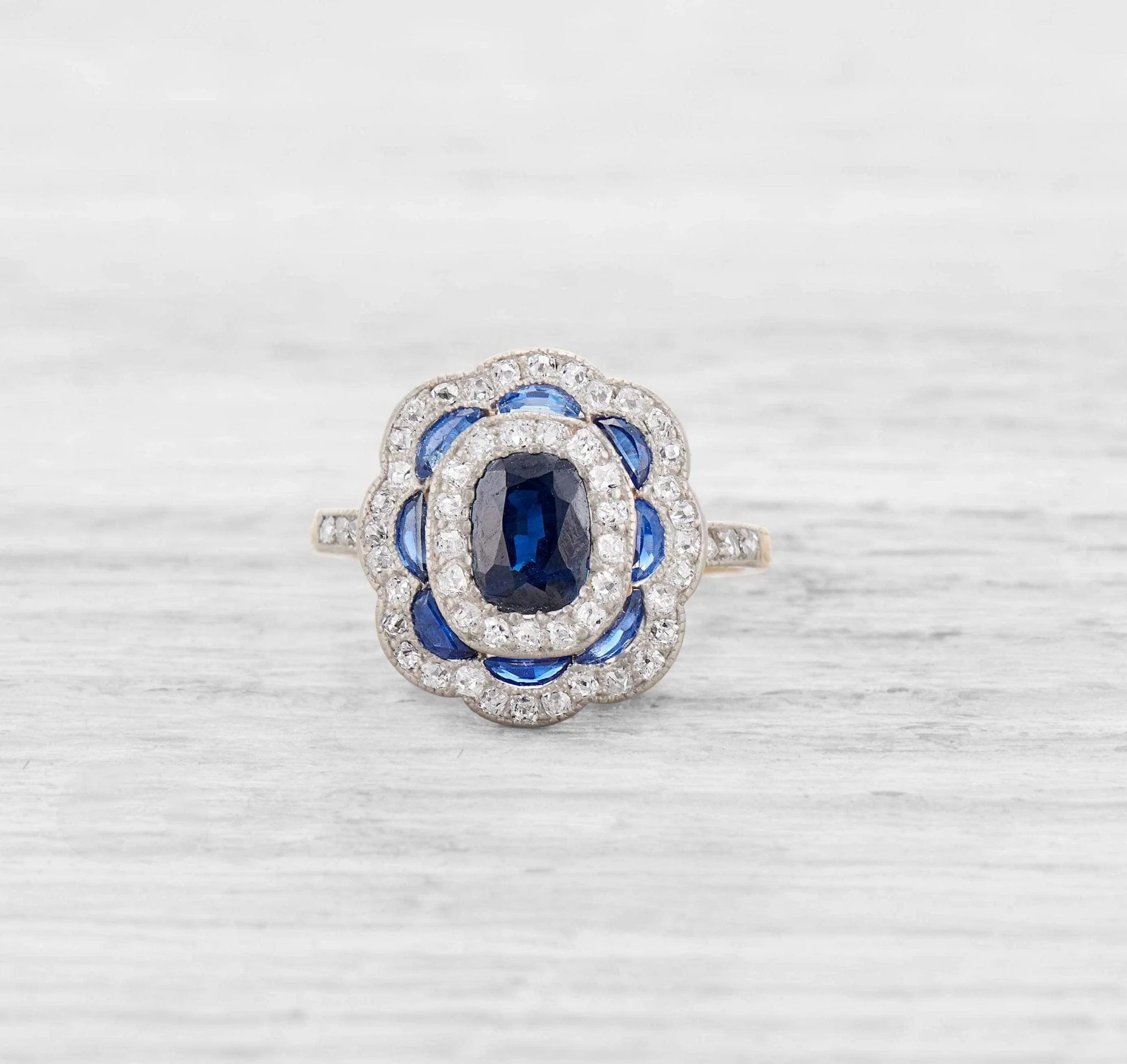 EDWARDIAN SAPPHIRE AND DIAMOND ENGAGEMENT RING - Image 2