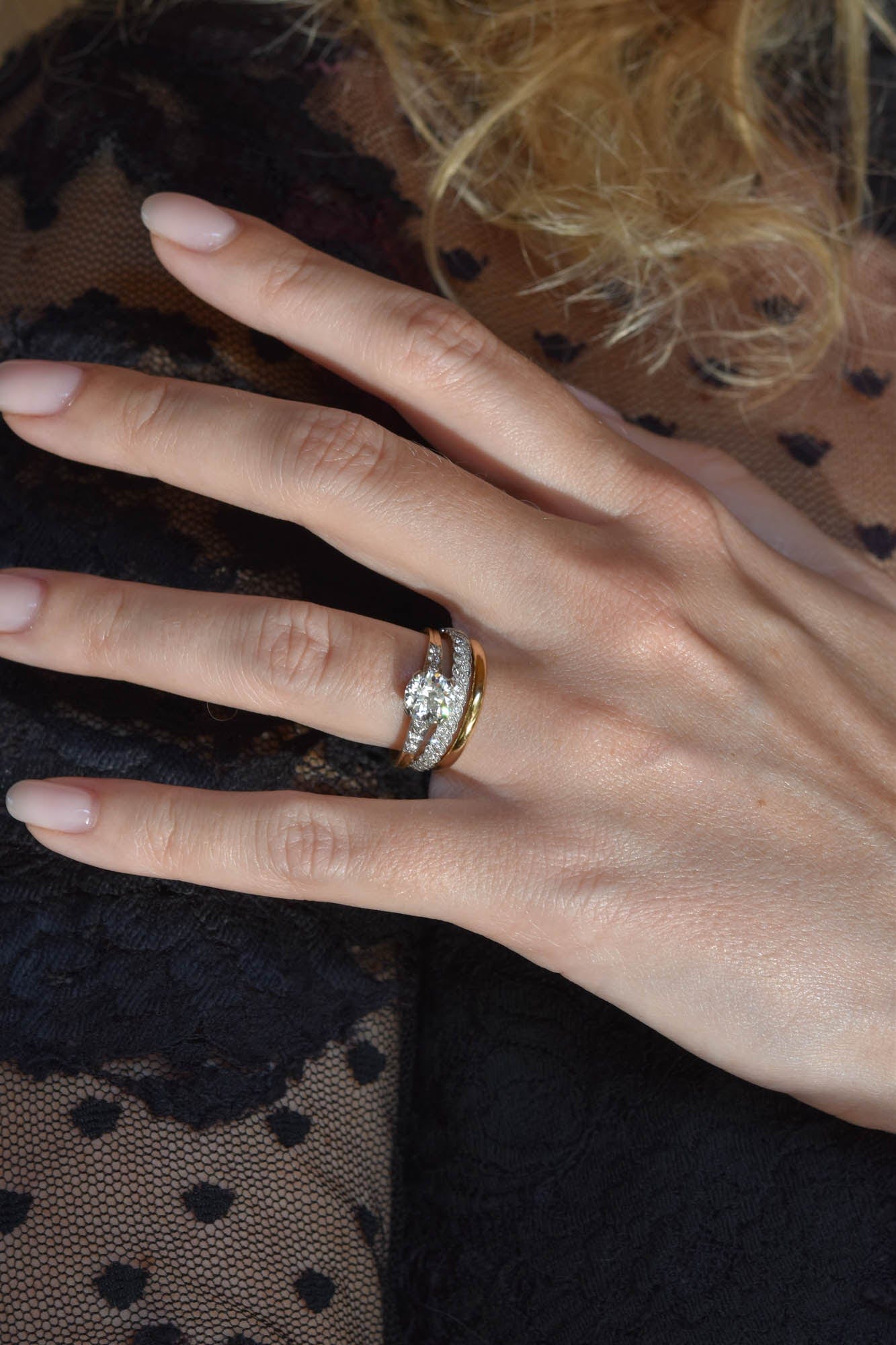 Tiffany & Co. 1.24 Carat Round Cut Vintage Diamond Engagement Ring - Image 7