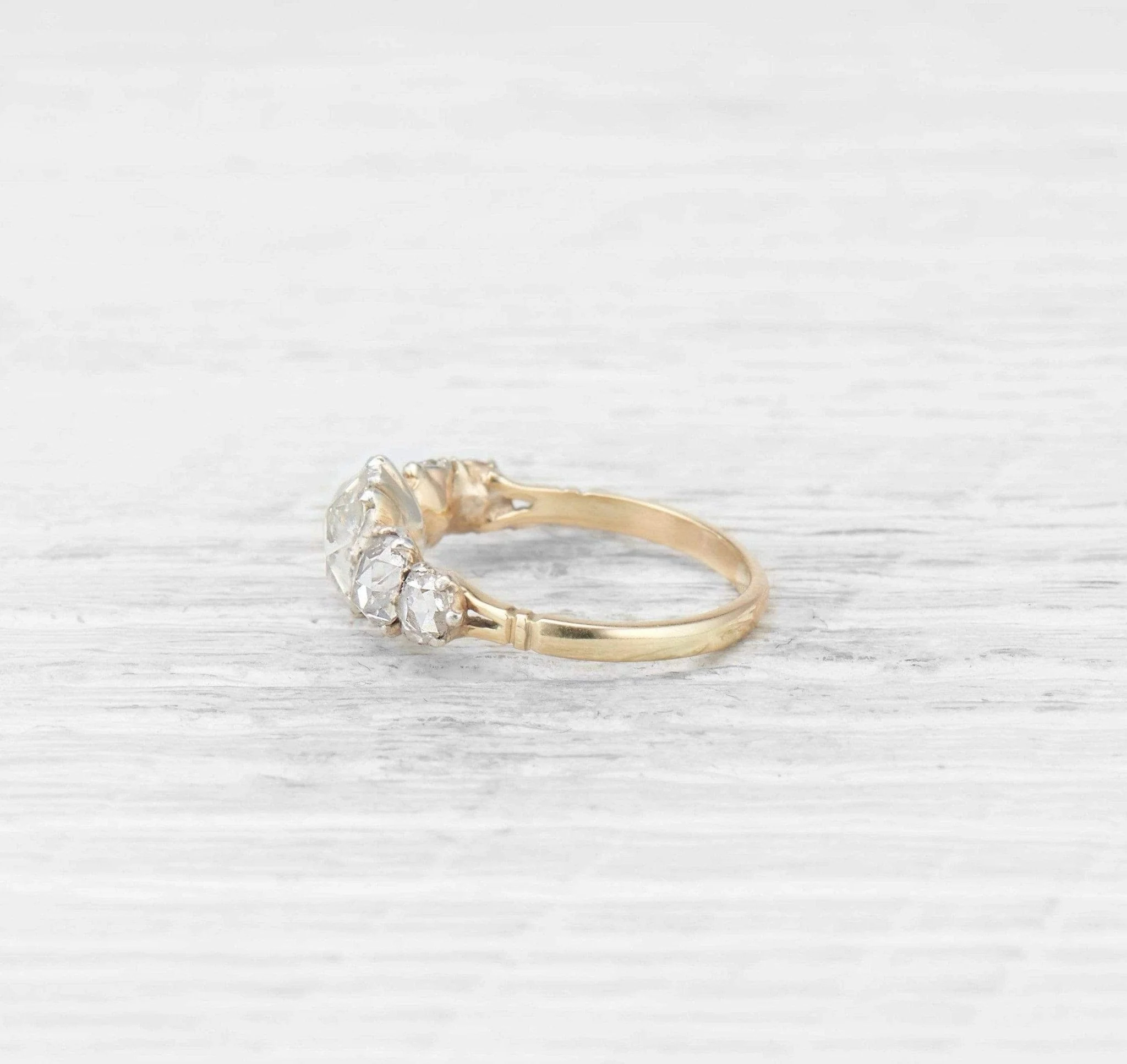 GEORGIAN FIVE STONE DIAMOND RING - Image 3