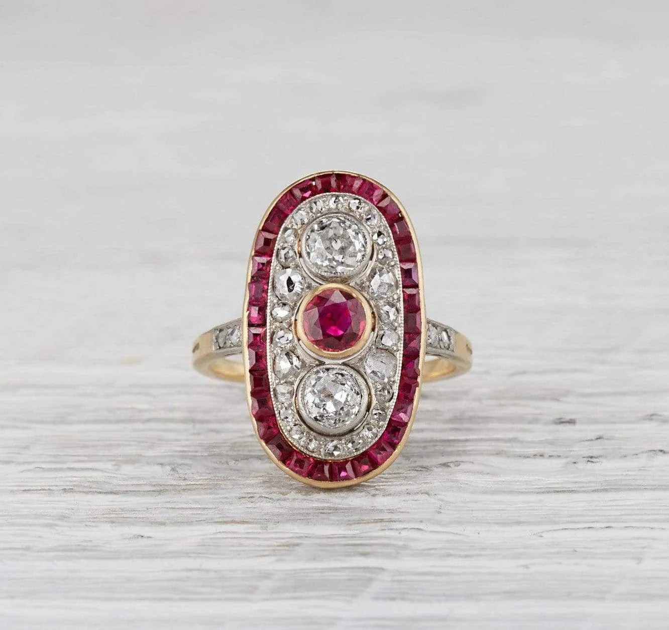 Late Edwardian Three Stone Cluster Ring - Image 2