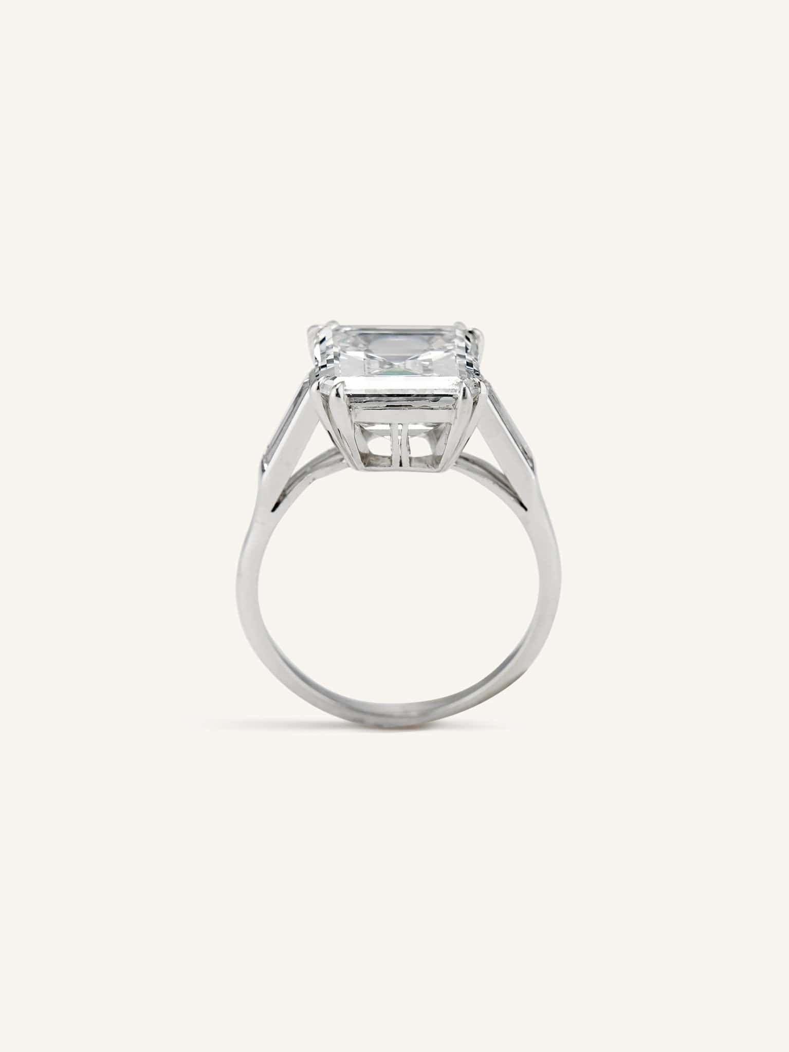 Midcentury 4.57 Carat Square Emerald Cut Diamond Solitaire Vintage Engagement Ring - Image 6
