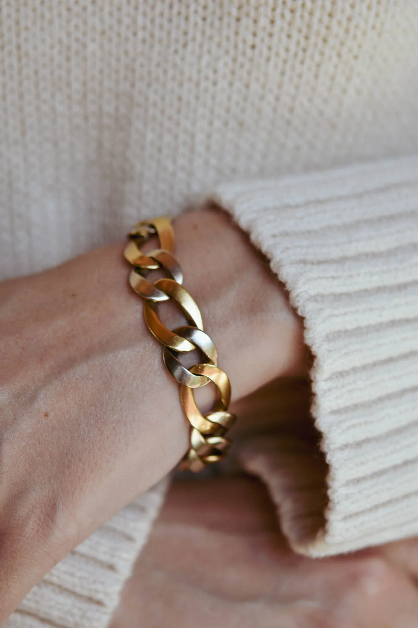 Sterlé Mid-Century Two-Tone Gold Link Vintage Bracelet, France & Italy - Image 3
