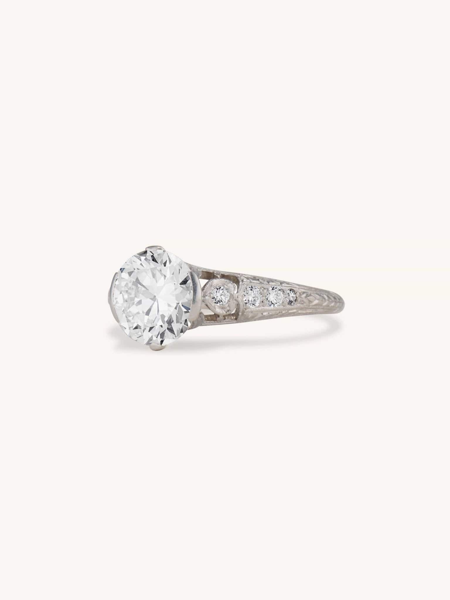 Tiffany & Co. Art Deco 1.64 Carat Diamond Vintage Engagement Ring - Image 4