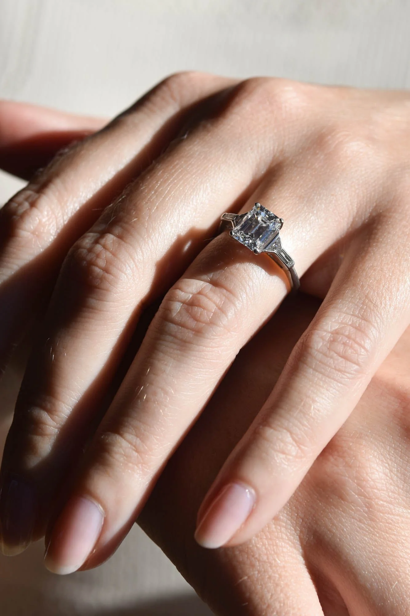Tiffany & Co. Art Deco 1.91 Carat Emerald Cut Vintage Engagement Ring - Image 7