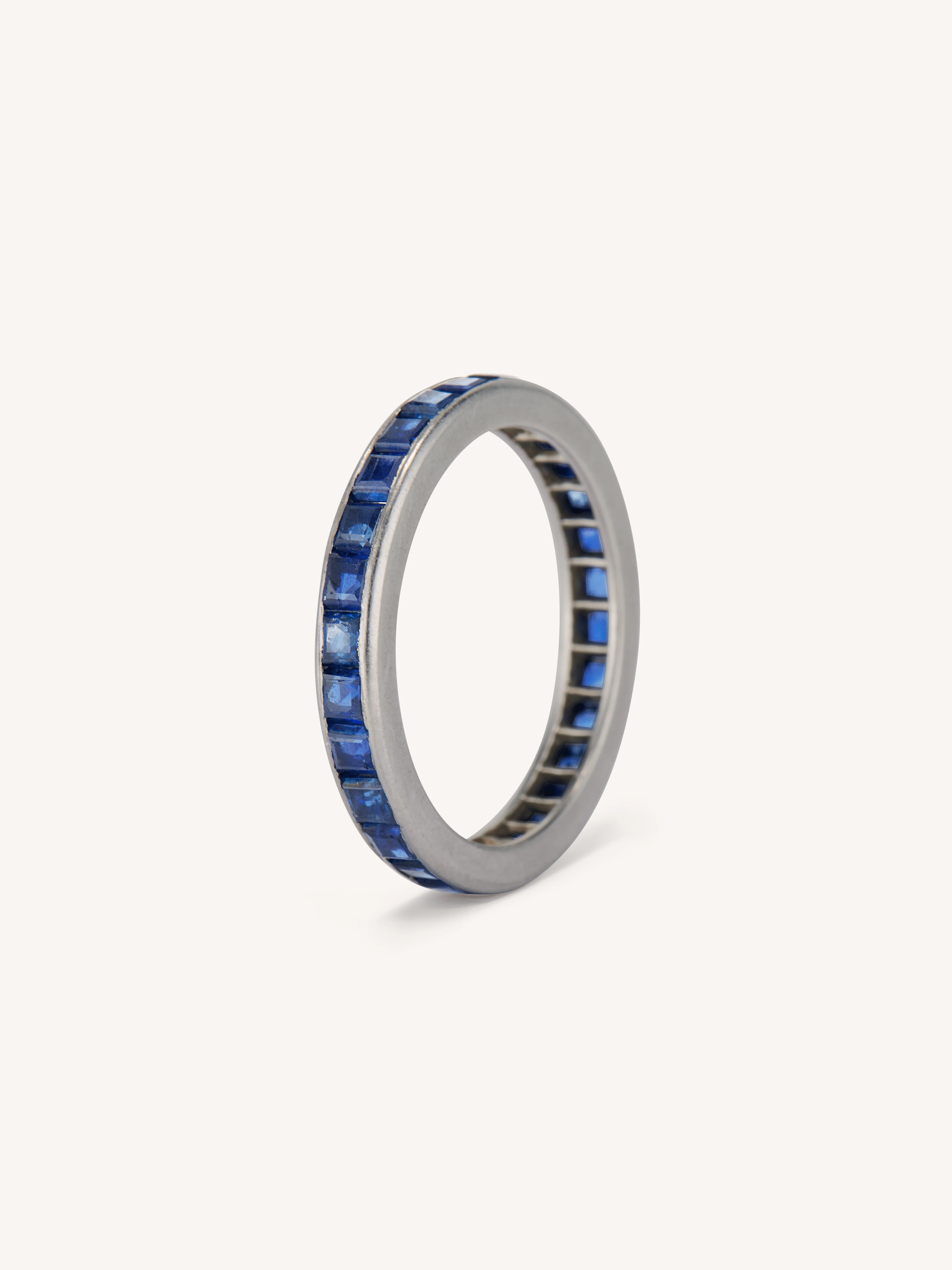 Tiffany & Co. 1.77 Carat Art Deco Sapphire Vintage Eternity Wedding Band - Size 5.5 - Image 3