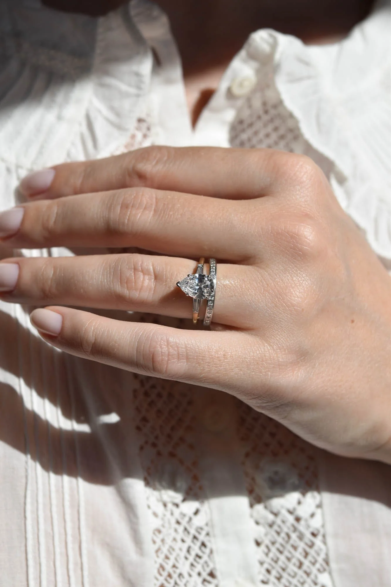 Tiffany & Co. Mid-Century 1.77 Carat Pear Cut Diamond 18k Yellow Gold and Platinum Vintage Engagement Ring - Image 6