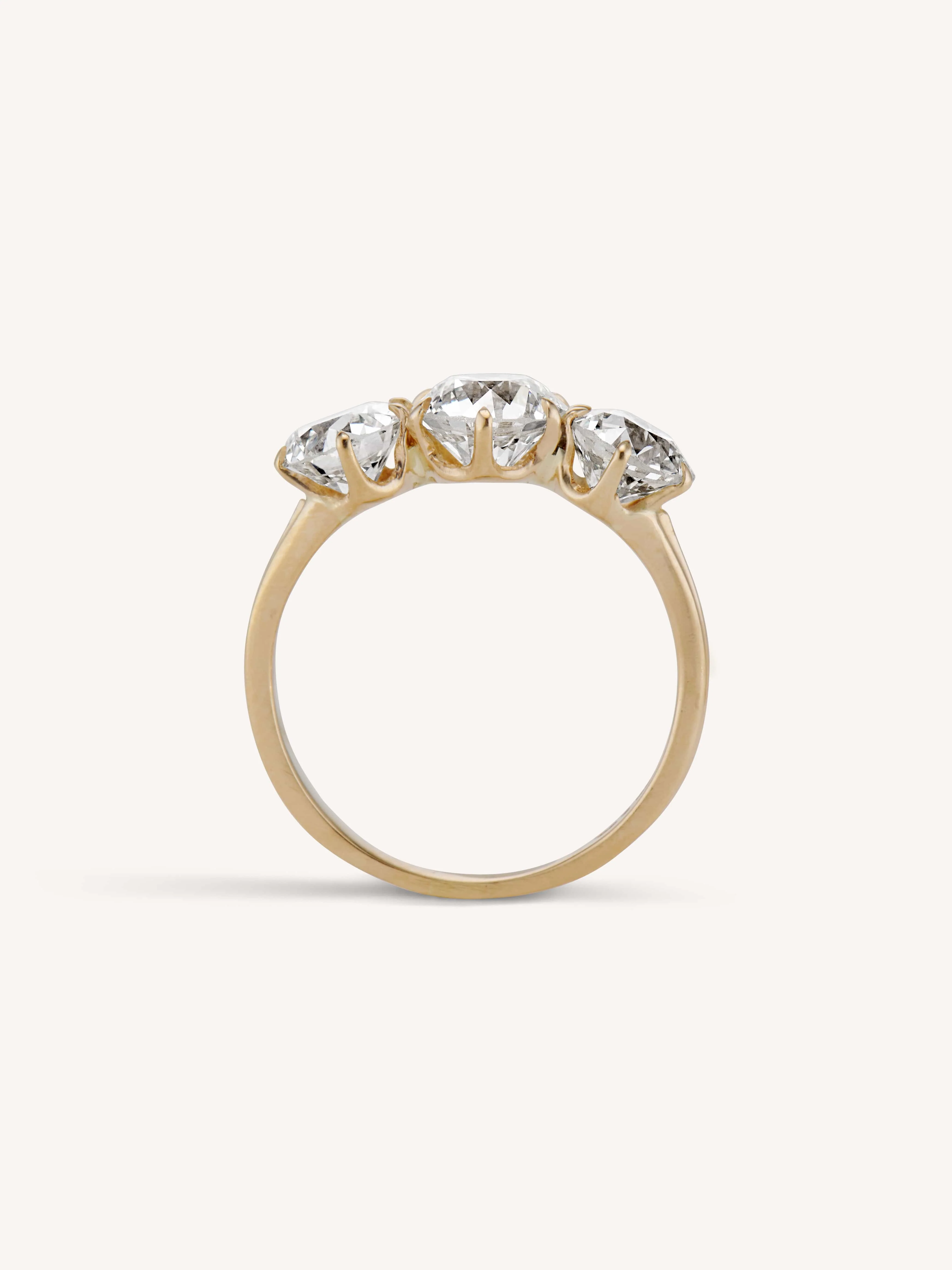 Tiffany & Co. Midcentury 3.59 Carat Old European Cut Diamond Three Stone Vintage Engagement Ring - Image 5