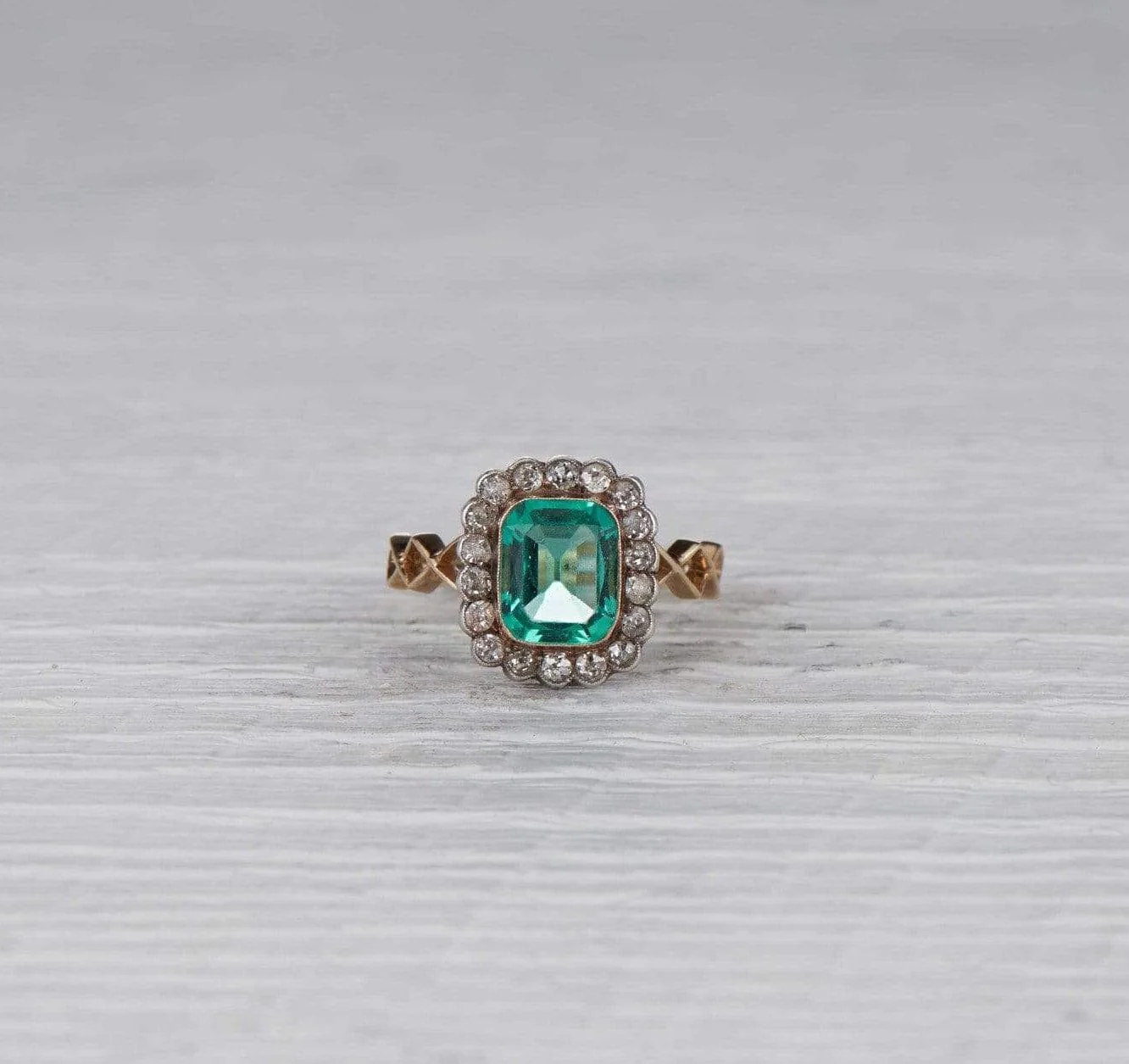 Two Carat Victorian Antique Emerald Ring - Image 2