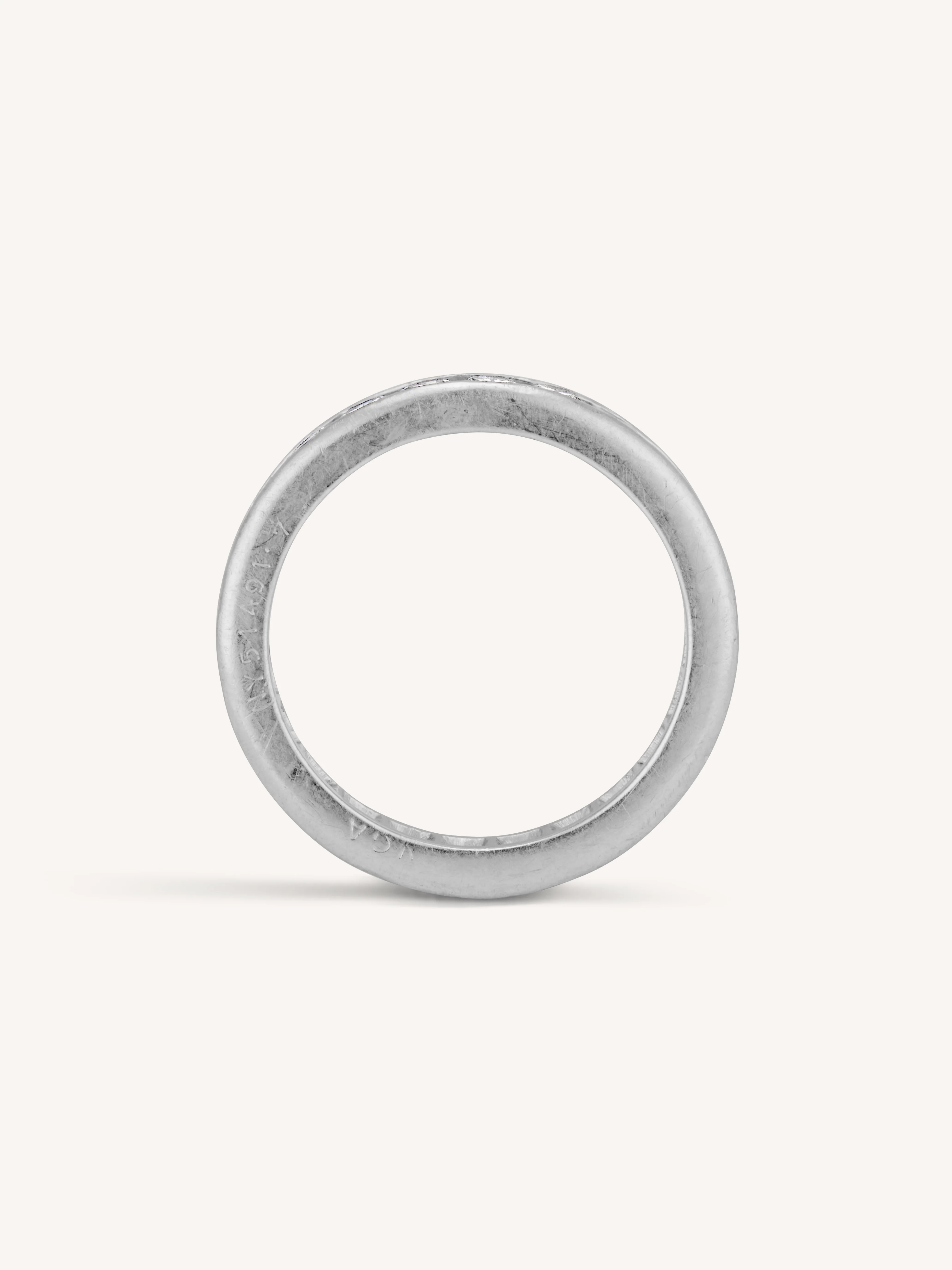 Van Cleef & Arpels Midcentury 1.20 Carat Round Diamond Vintage Eternity Wedding Band - Size 6 - Image 3