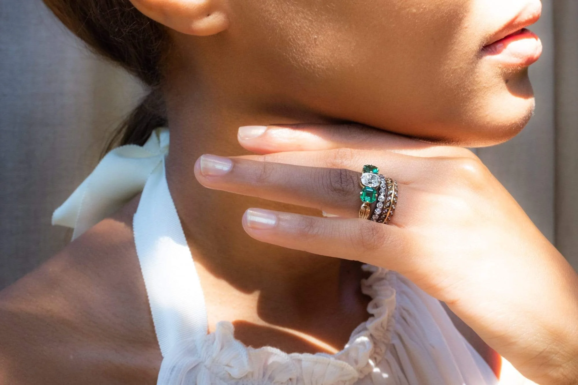 Victorian 1.16 Carat Cushion Cut Diamond and Emerald Engagement Ring - Image 7
