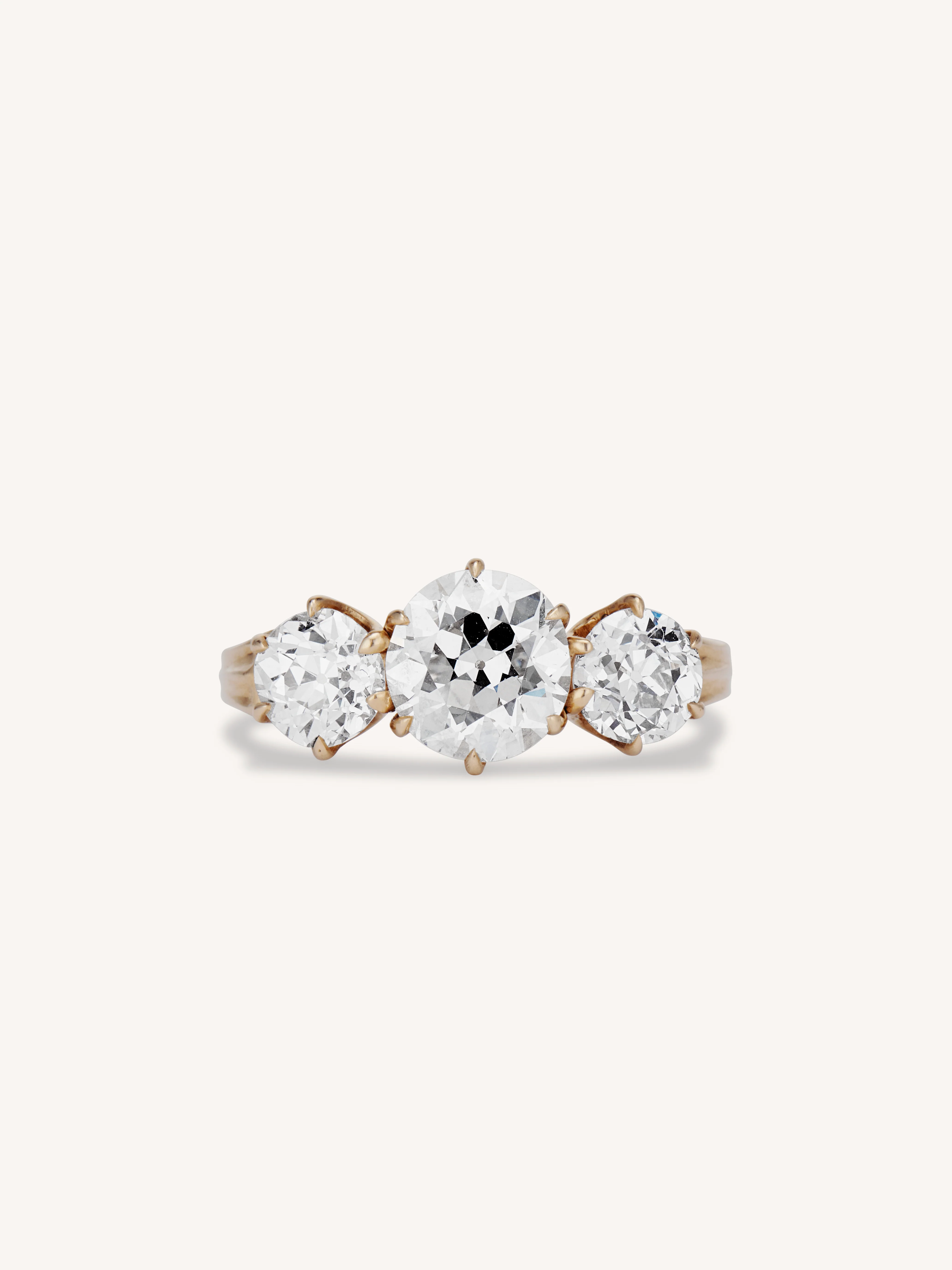 Victorian 1.61 Carat Old European Cut Diamond Three Stone Yellow Gold Antique Engagement Ring
