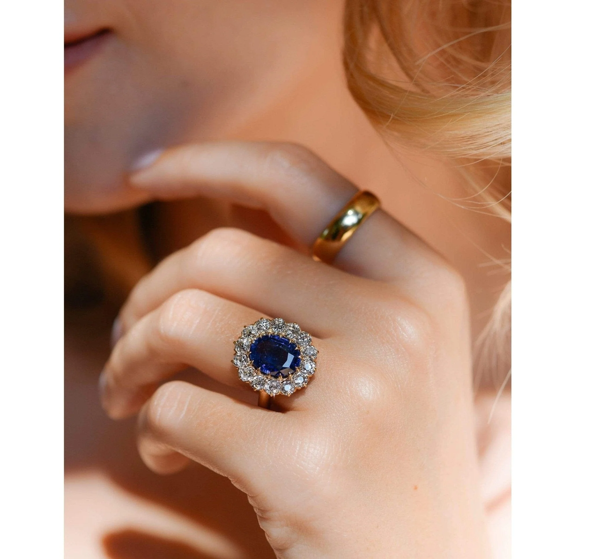 Victorian 4.47 Carat Ceylon Sapphire and Diamond Cluster - Image 6