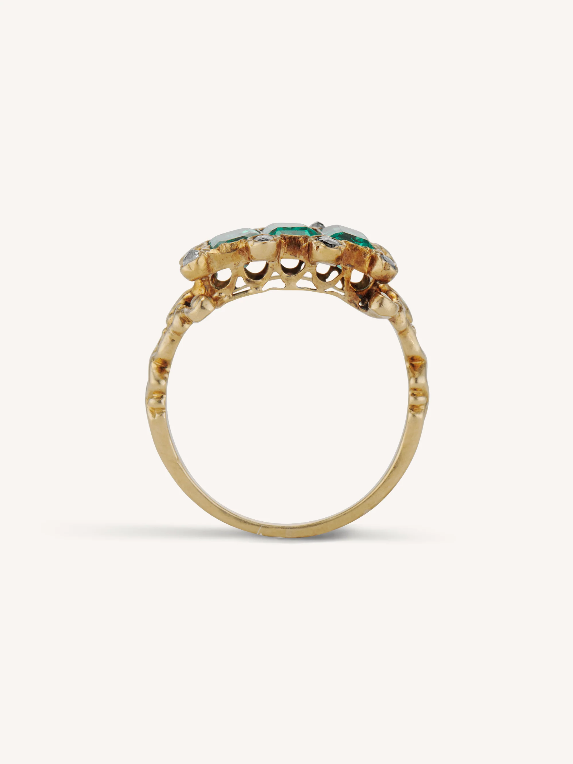 Victorian Colombian Emerald Three Stone Ring - Image 5