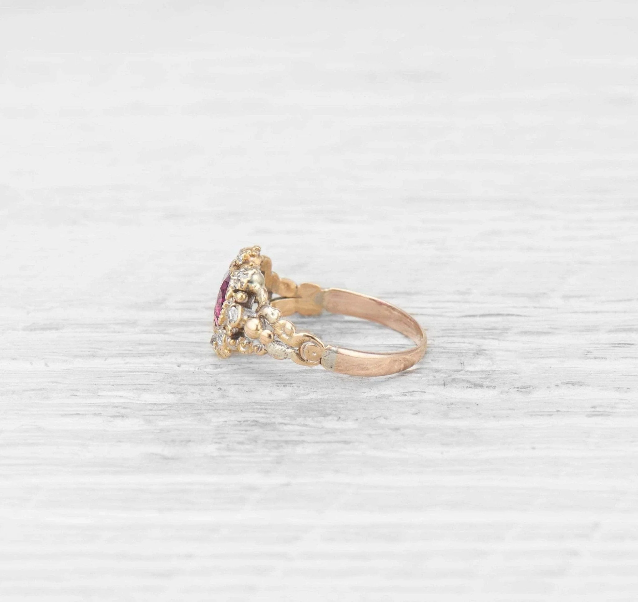 VICTORIAN GARNET AND DIAMOND RING - Image 2