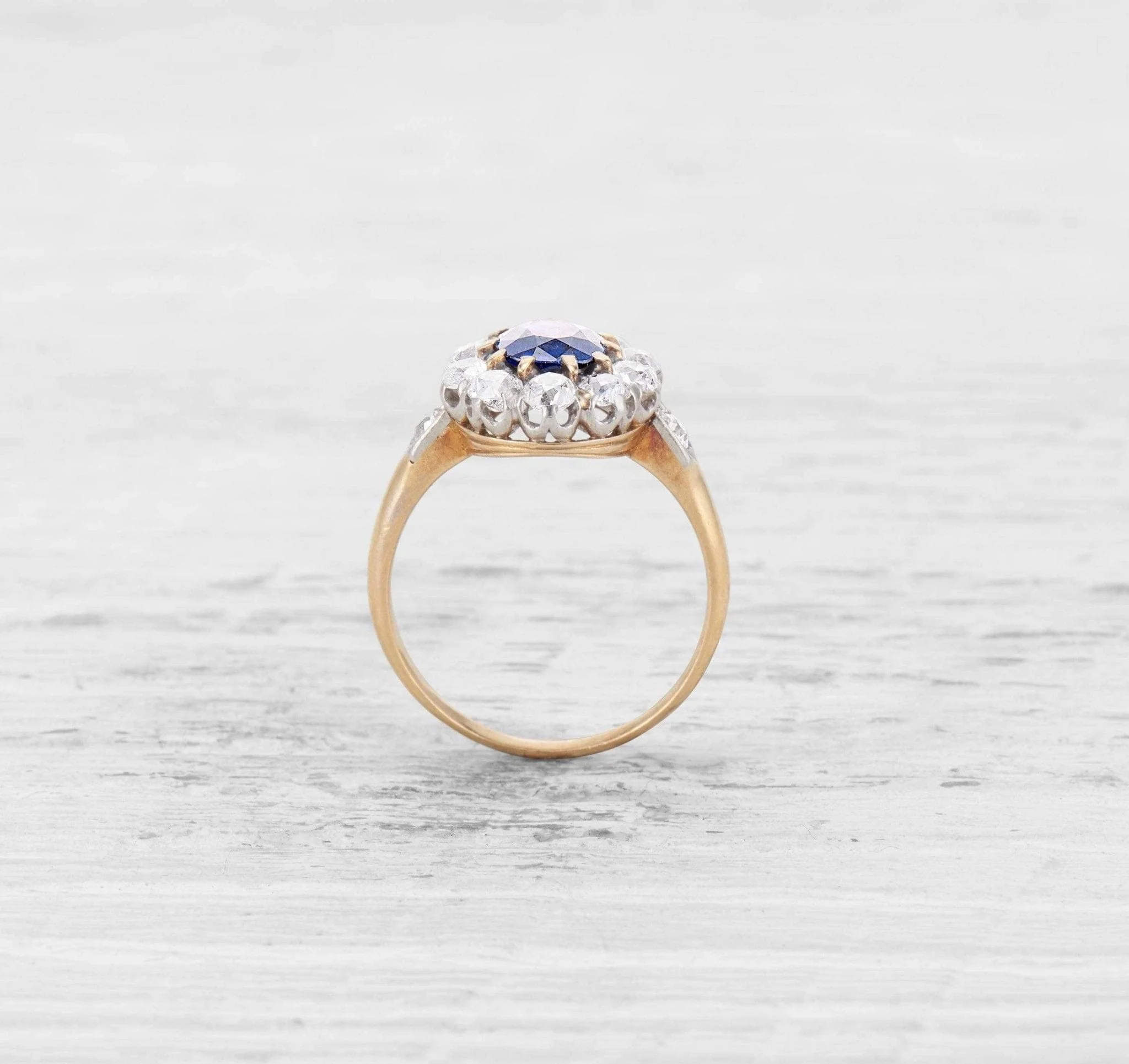 VICTORIAN SAPPHIRE AND DIAMOND CLUSTER RING - Image 4