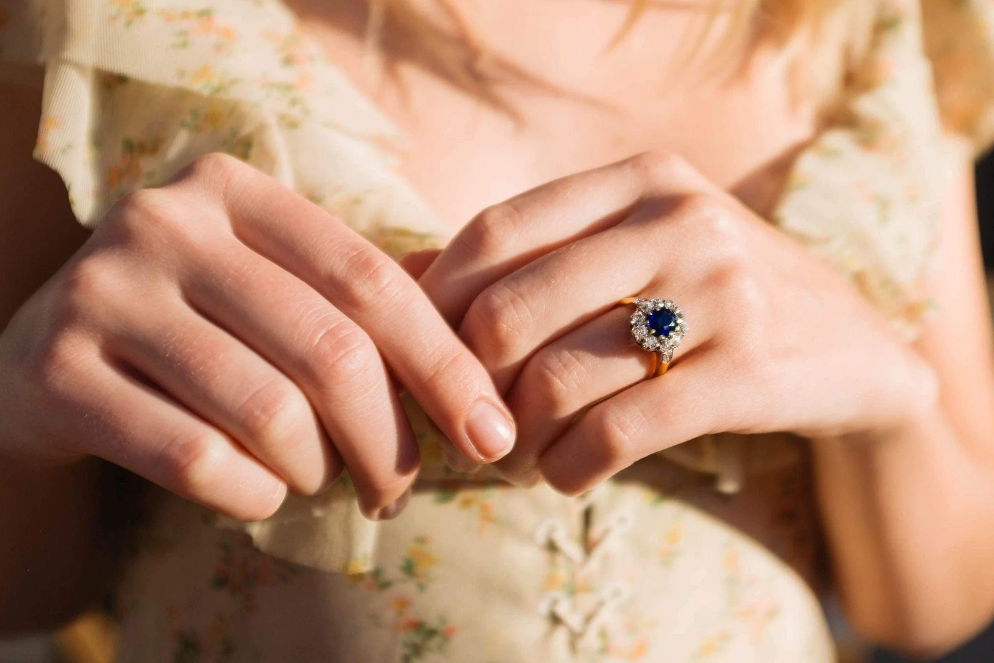 VICTORIAN SAPPHIRE AND DIAMOND CLUSTER RING - Image 5