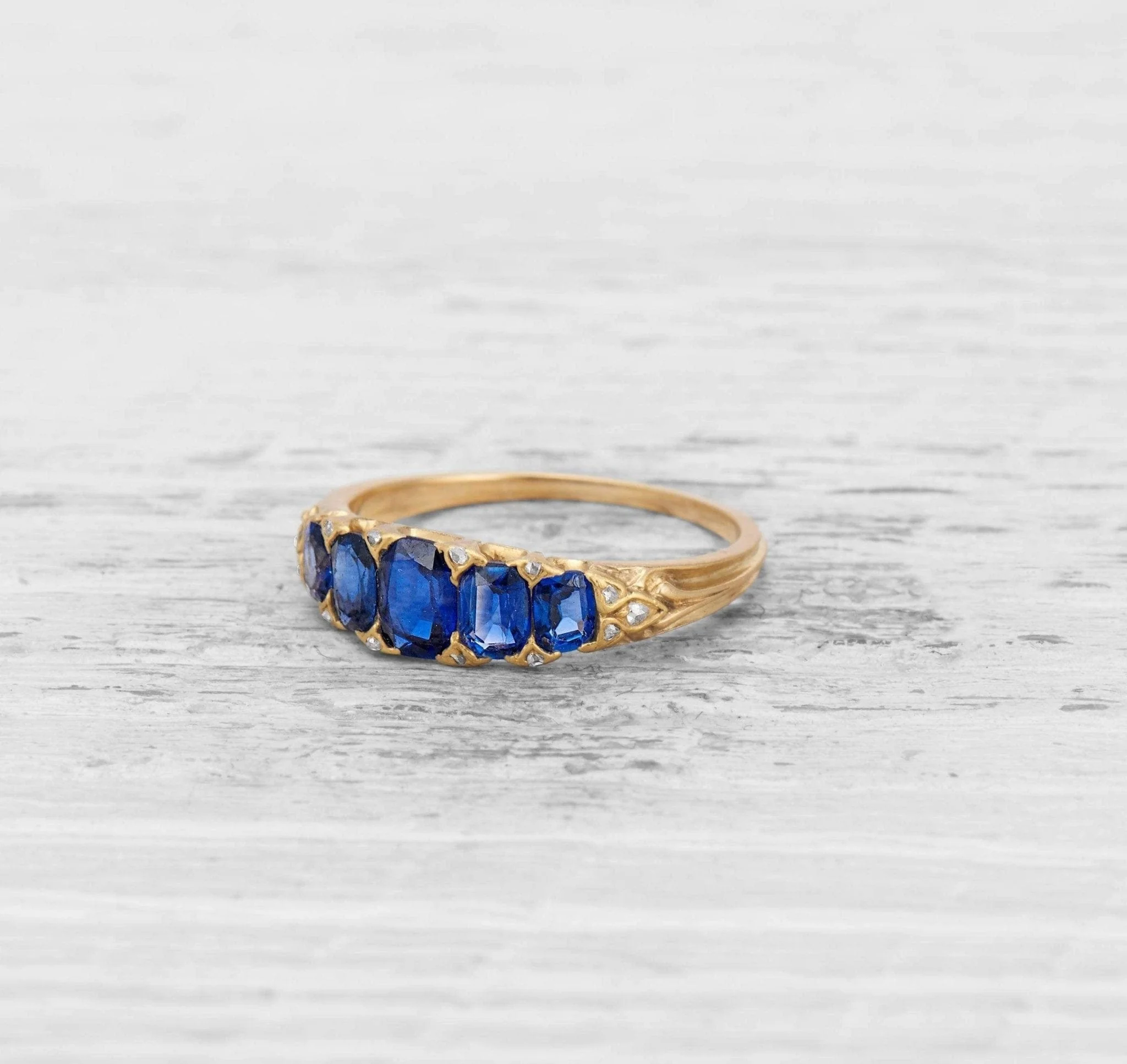 VICTORIAN SAPPHIRE AND DIAMOND FIVE STONE RING