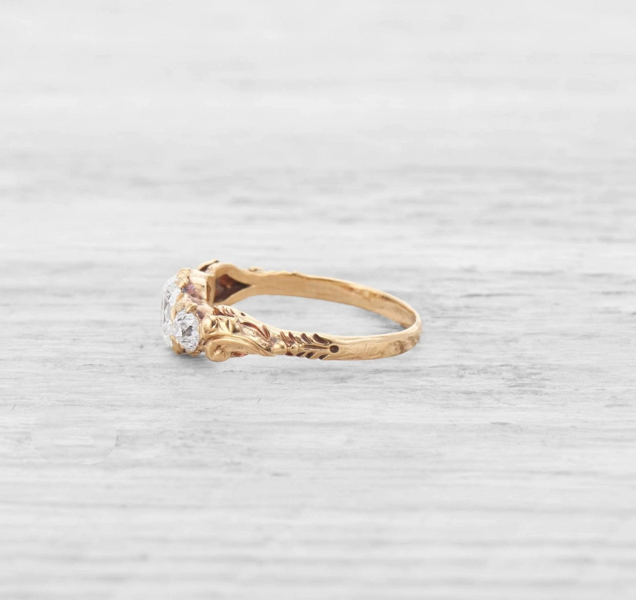VICTORIAN THREE STONE DIAMOND RING - Image 4