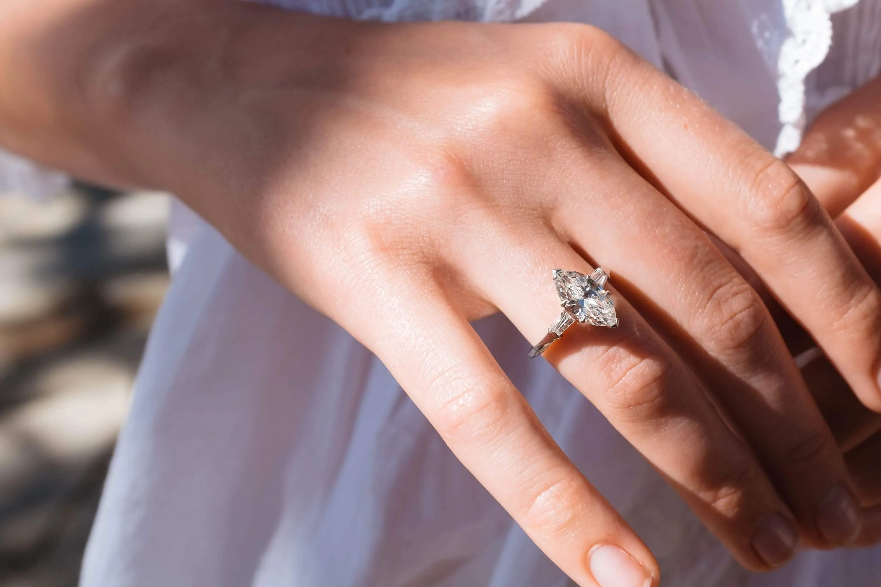 VINTAGE 1.98 CARAT MARQUISE-CUT DIAMOND ENGAGEMENT RING - Image 7
