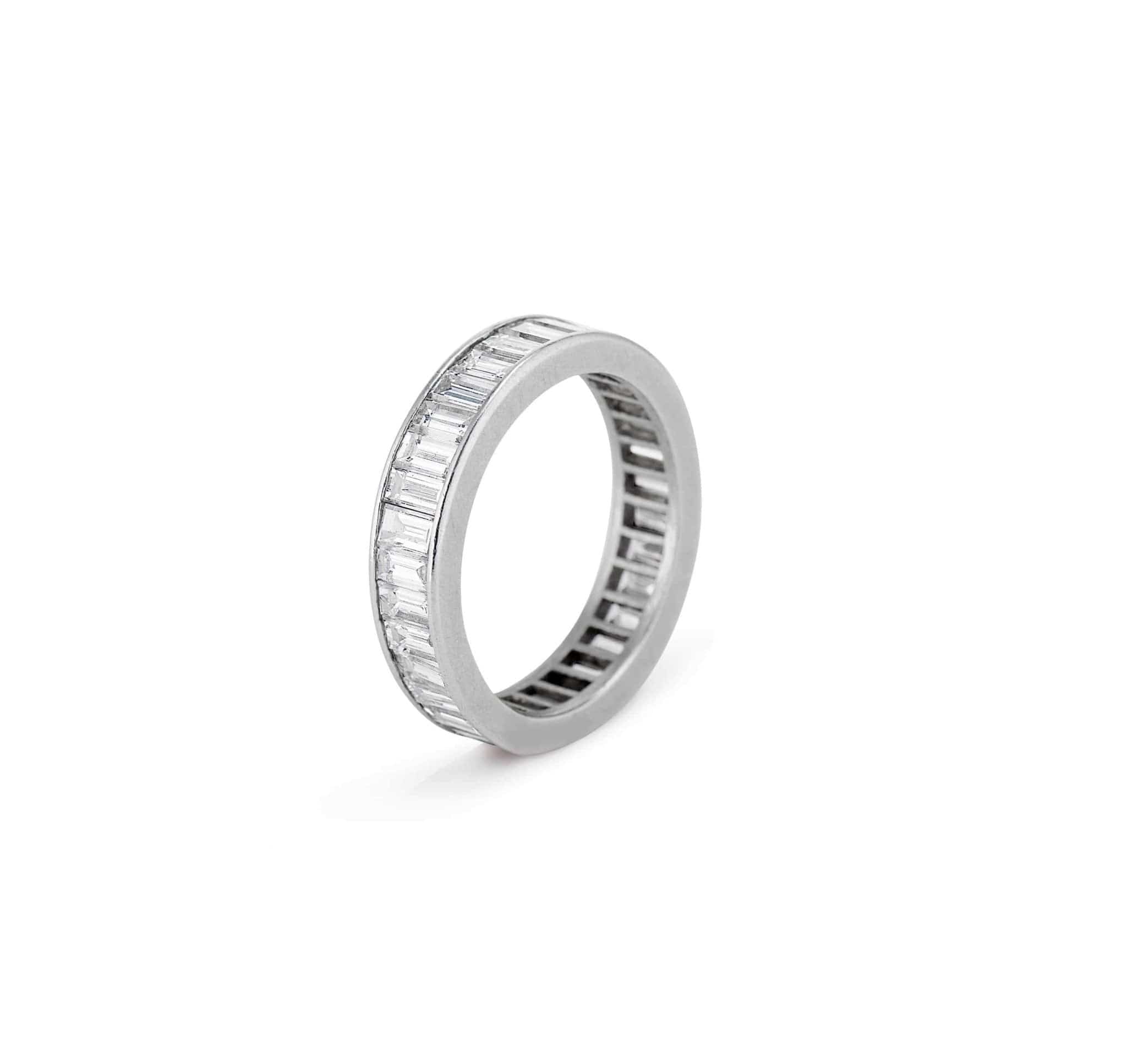 Art Deco 3.00 Carat Carre Cut Diamond Eternity Band - Image 2