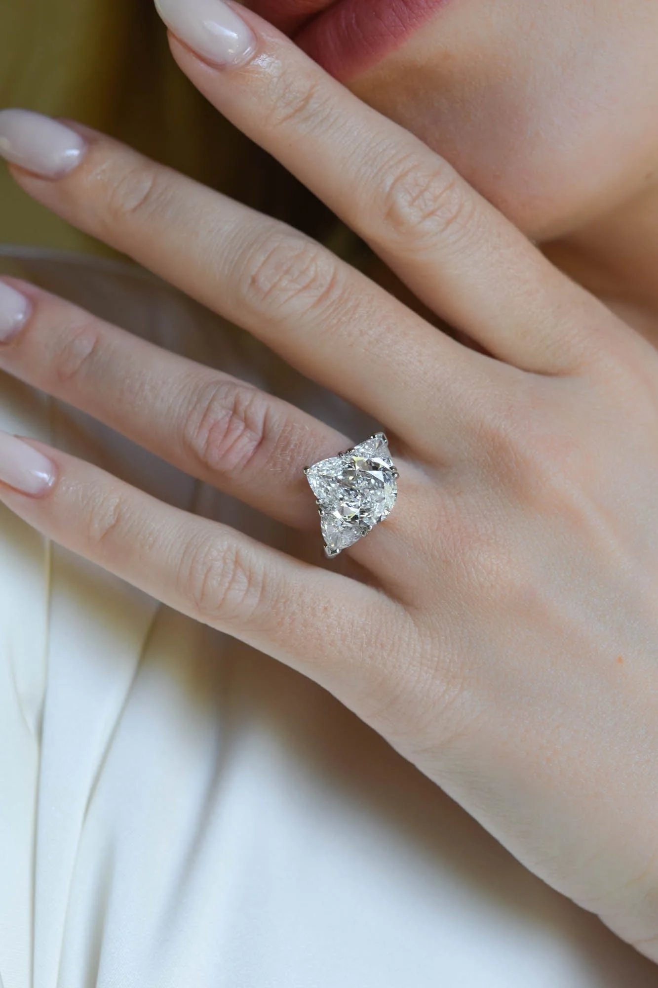 Cartier 4.07 Carat Pear Cut Vintage Engagement Ring - Image 9