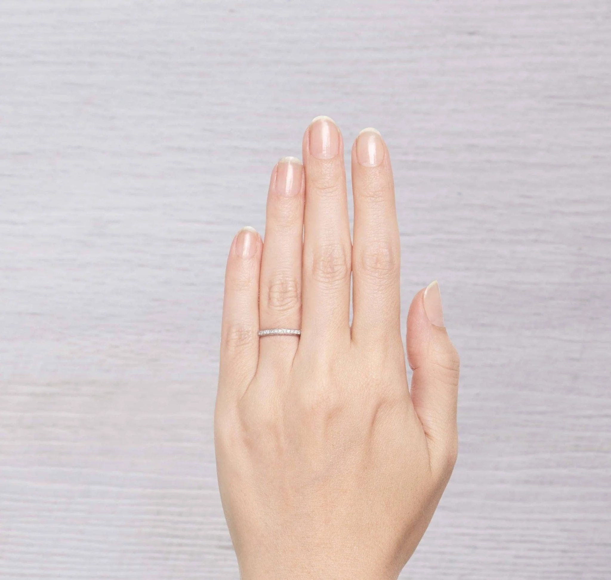 VINTAGE DIAMOND AND PLATINUM ETERNITY BAND - Image 4