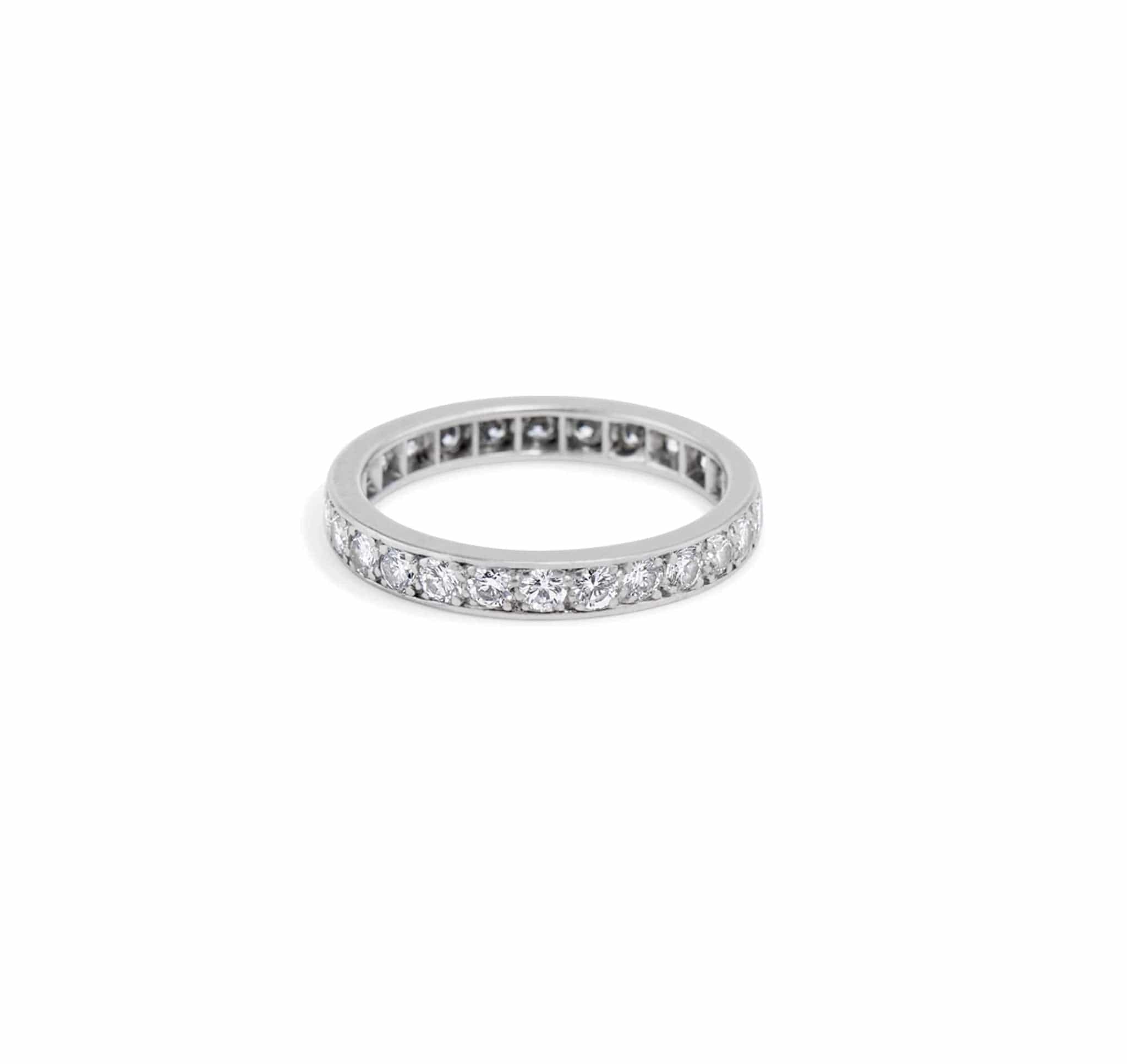 Mid-Century 1.00 Carat Brilliant Cut Diamond Eternity Band - Image 3